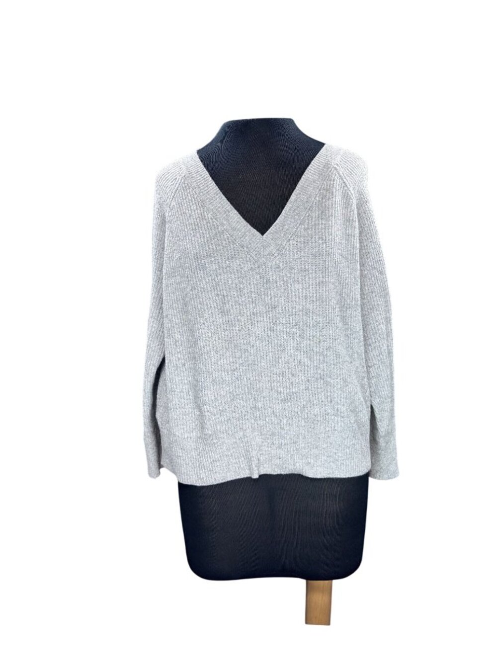 Old Navy Womens Gray V-Neck Ribbed Knit Sweater S Petite